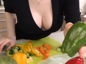 Vợ yêu đi làm thêm rồi ăn nằm luôn với ông chủ