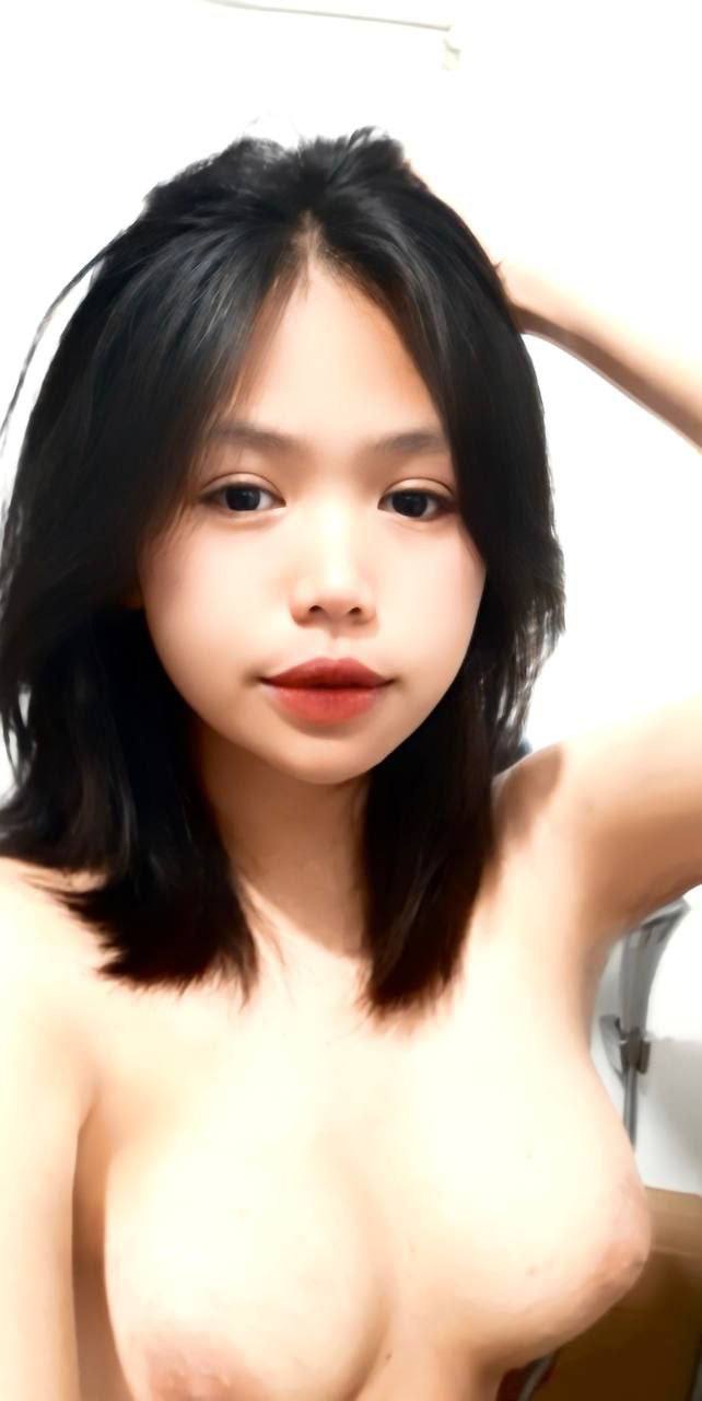 Băng đảng 91C đã thoát khỏi lưới. Người chủ quay trở lại đấu trường. Tài xế già Tanhua ❤️Người mẫu khách sạn có làn da trắng và đôi chân dài. Cô gái trẻ lần đầu tiên đi làm thêm có chút ngần ngại khi phải từ bỏ...